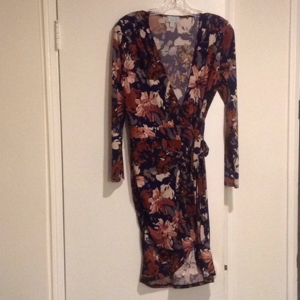 💕VERONICA M💕 Floral Printed Short Wrap Dress